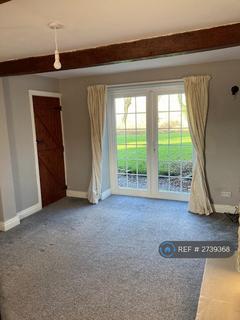 2 bedroom detached house to rent, Upholland Road, Wigan, WN5
