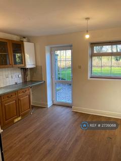 2 bedroom detached house to rent, Upholland Road, Wigan, WN5