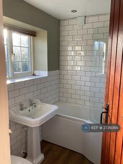 2 bedroom detached house to rent, Upholland Road, Wigan, WN5