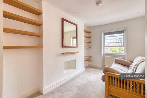 1 bedroom flat to rent, Charlotte Place, London, W1T
