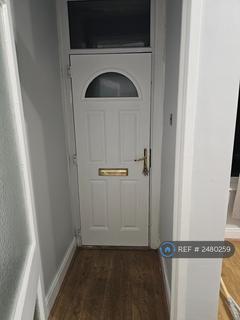 2 bedroom terraced house to rent, Ewan Street, Manchester, M18