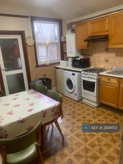 3 bedroom terraced house to rent, Katherine Road, London, E7