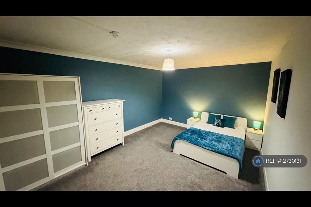 Flat 3 Bedroom