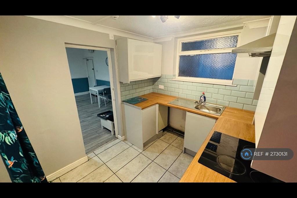 Flat 3 Kitchen