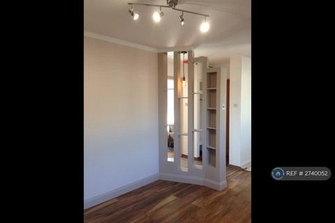1 bedroom flat to rent, Benjamin Court, London, SE20