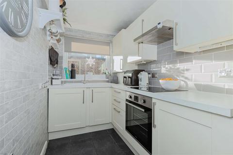 2 bedroom flat for sale, Reigate Road, Worthing