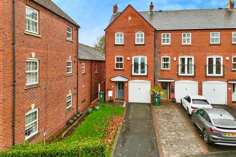 3 bedroom townhouse for sale, David Harman Drive, West Bromwich B71
