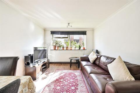 1 bedroom apartment for sale, Church Road, Northolt