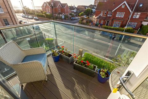 2 bedroom retirement property for sale, Heene Road, Worthing