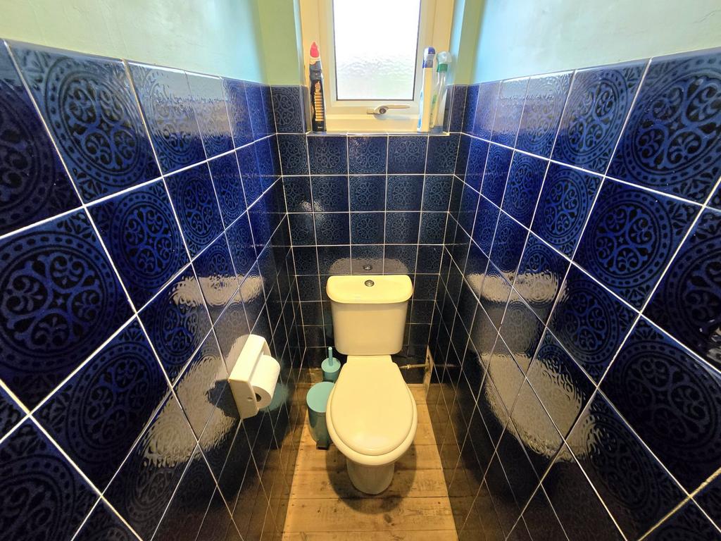 Separate WC