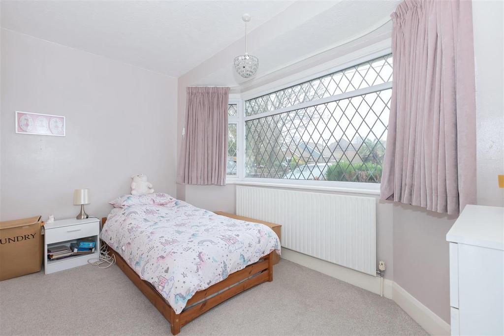 Uplands Avenue 4.jpg