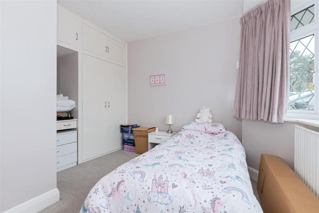Uplands Avenue 5.jpg
