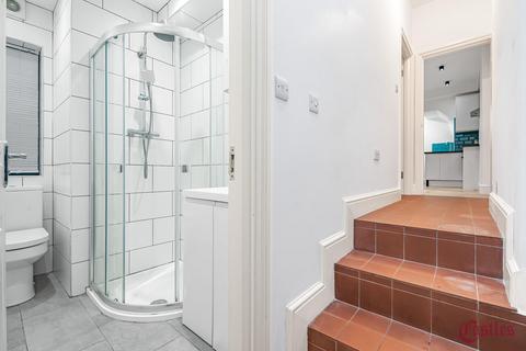 2 bedroom flat for sale, Crouch Hall Road, N8