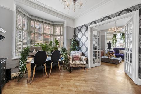 4 bedroom semi-detached house for sale, Springfield Road, Gatley, SK8