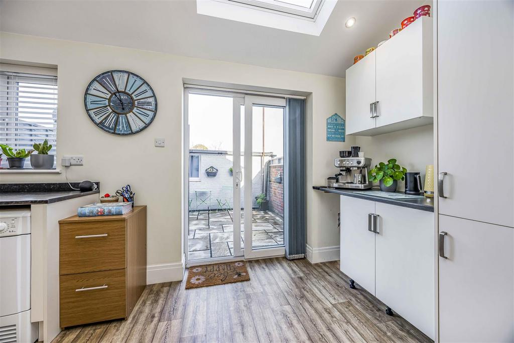 67 Cobden Avenue, Portsmouth-Small-Portico Marketin
