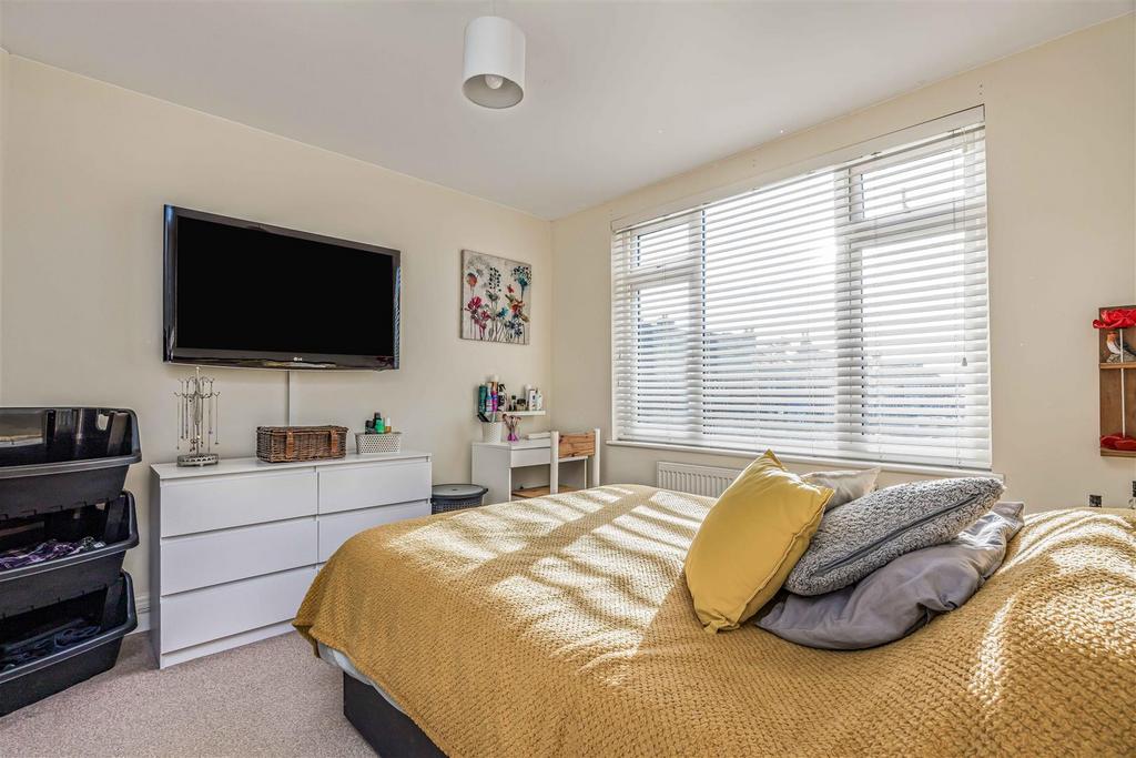 67 Cobden Avenue, Portsmouth-Small-Portico Marketin