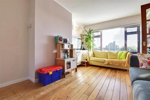 undefined, Fairstone Close, Hastings