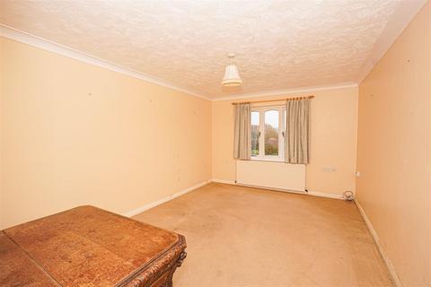 1 bedroom flat for sale, Shepherds Way, Fairlight, Hastings