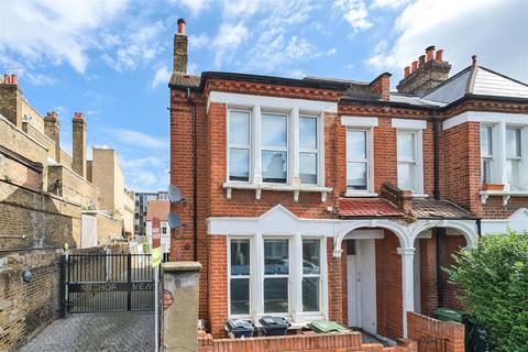 2 bedroom flat to rent, Hazelbourne road, Clapham, SW12