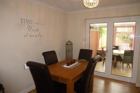 3 bedroom semi-detached house to rent, Biddenden