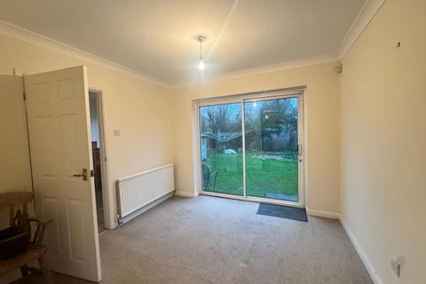 4 bedroom link detached house to rent, Kingsland Grove, Headcorn, Ashford