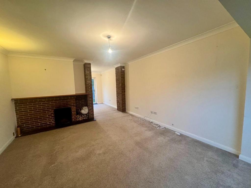 Living room.jpeg