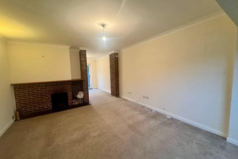 4 bedroom link detached house to rent, Kingsland Grove, Headcorn, Ashford