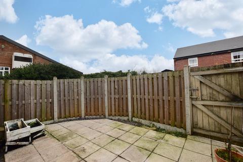 2 bedroom end of terrace house for sale, Burleys Yard, Holme-on-spalding-moor
