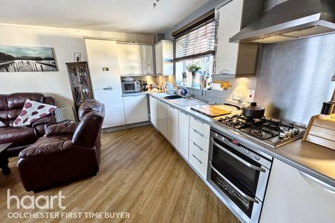 2 bedroom coach house for sale, Hooper Avenue, Colchester