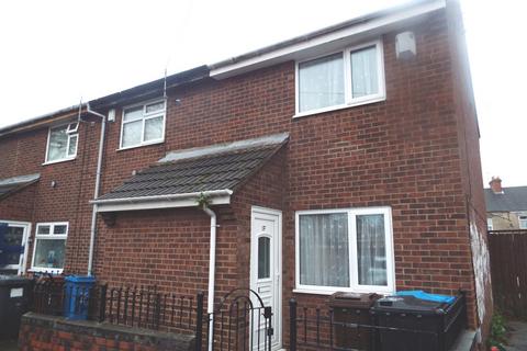 2 bedroom end of terrace house to rent, 1a St. Georges Road