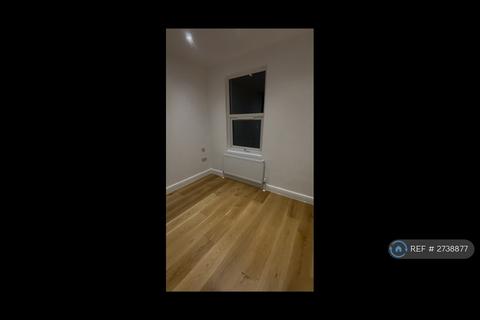 2 bedroom flat to rent, Birkbeck Grove, London, W3