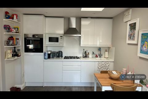 1 bedroom flat to rent, Paynesfield Avenue, London, SW14