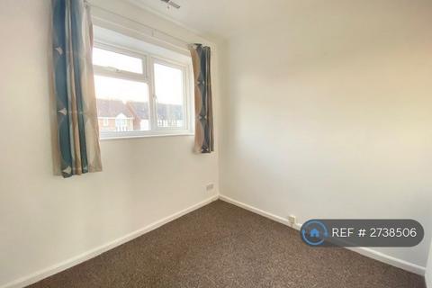 2 bedroom terraced house to rent, Larkspur Road, Worcester, WR5
