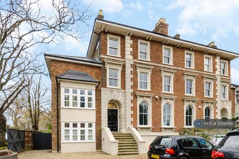 2 bedroom flat to rent, Southend Road, Beckenham, BR3