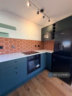 2 bedroom flat to rent, Dunsmure Road, London, N16