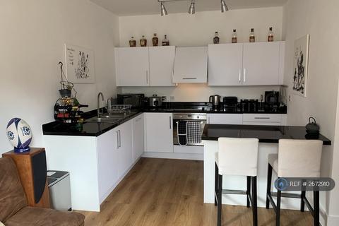 1 bedroom flat to rent, Bexley Square, Salford, M3