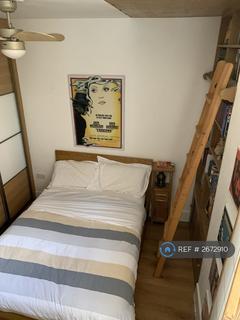1 bedroom flat to rent, Bexley Square, Salford, M3