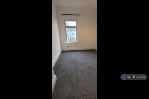 2 bedroom terraced house to rent, Bower Street, Widnes, WA8
