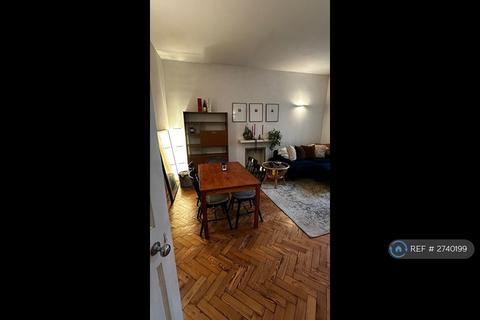 2 bedroom flat to rent, Babington Road, London, SW16