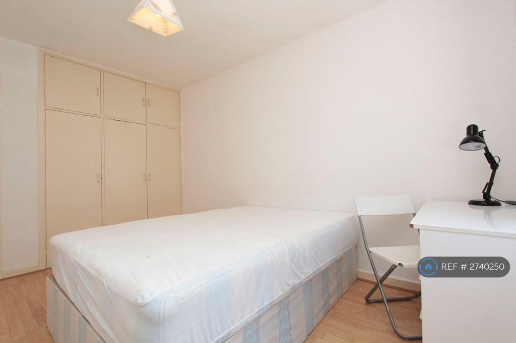 Double Room To Let, Immediately Available