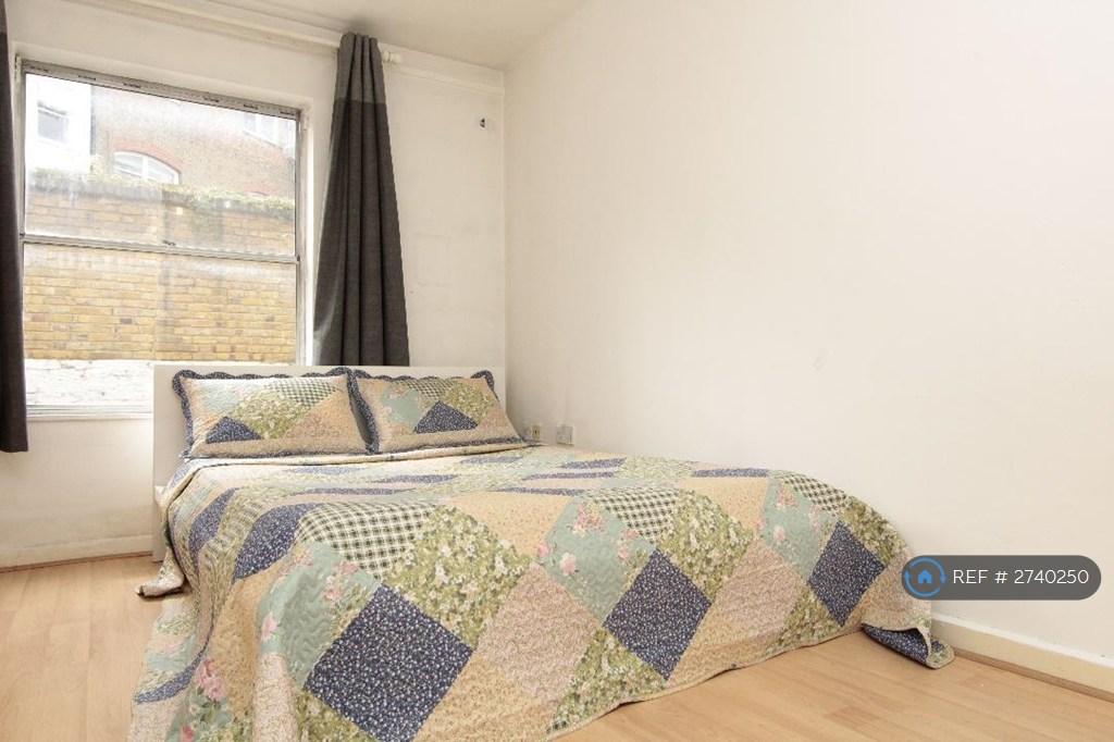 Ground Floor Large Room