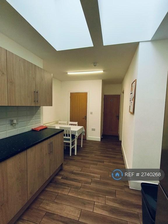 Communal Kitchen