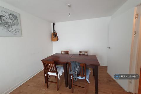 2 bedroom flat to rent, Moorhead Close, Cardiff, CF24
