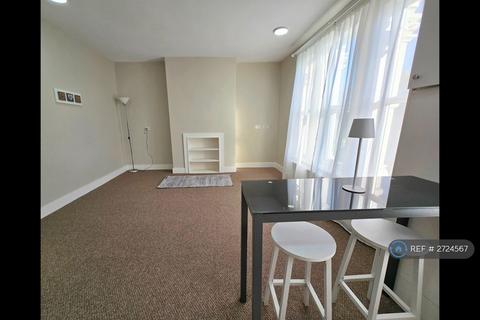 2 bedroom flat to rent, Brockley Road, London, SE4