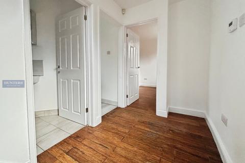 3 bedroom end of terrace house to rent, Torrington Avenue, Knowle, Bristol