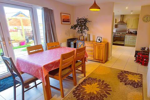 undefined, Sparrow Crescent, Wiltshire SN11