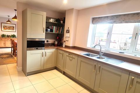 undefined, Sparrow Crescent, Wiltshire SN11