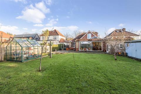 undefined, Portsmouth Road, Horndean