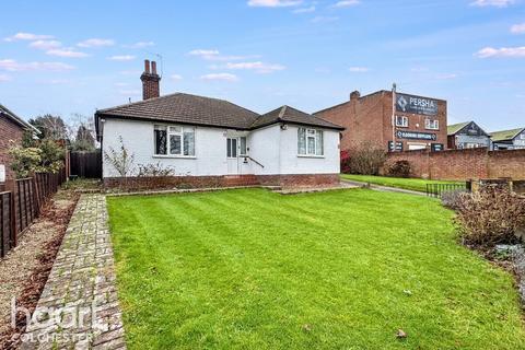 3 bedroom detached bungalow for sale, Cowdray Avenue, Colchester