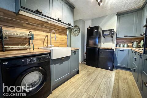 2 bedroom semi-detached bungalow for sale, Whitefriars Way, Colchester